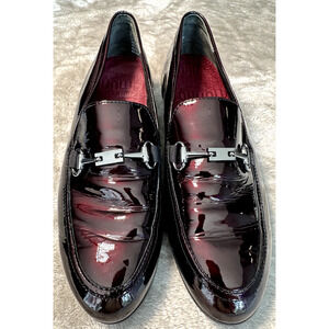 Munro Harrison II Burgundy Metallic Patent Leather Loafers Womens Size 6.5